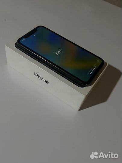 Телефон iPhone хр