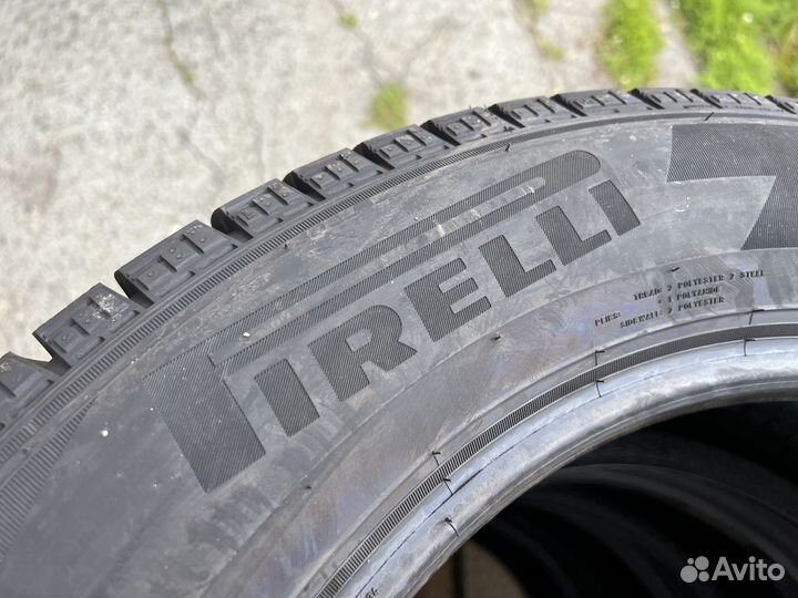 Pirelli Ice Zero FR 235/60 R17 106H