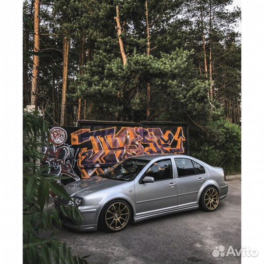 Накладки на пороги Volkswagen Bora Jetta 4