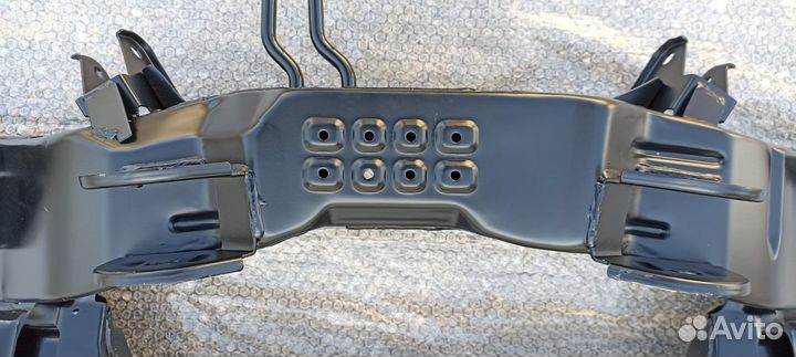 Балка задняя (подрамник) Mitsubishi Outlander 1