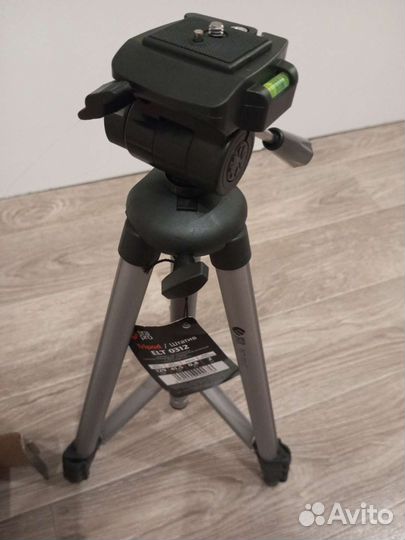 Штатив для фотоаппарата профессиональный