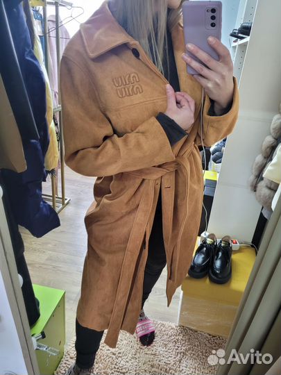 Замшевые пальто на весну Miu miu