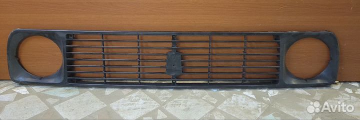 Решетка радиатора niva