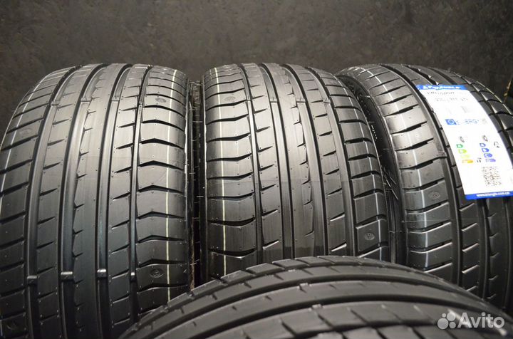 Triangle EffeXSport TH202 235/45 R17 97Y