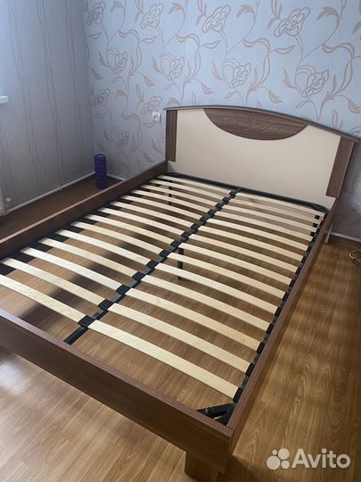 Спальный гарнитур бу