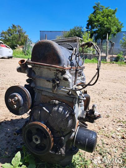 Двигатель 2103