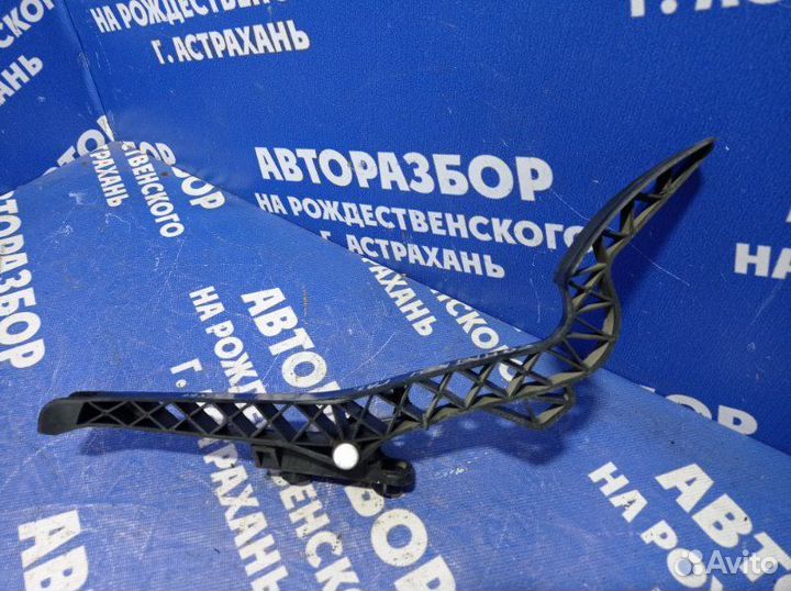 Педаль газа Hyundai Sonata 4 седан G4GC 2005