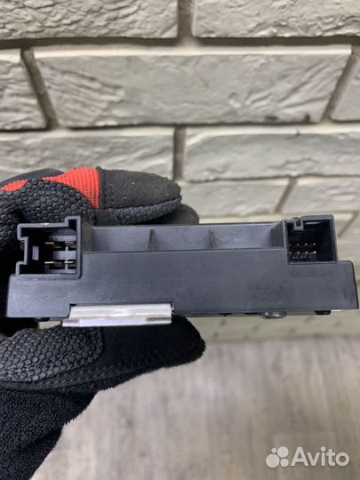 Mercedes W 204 Блок электронный