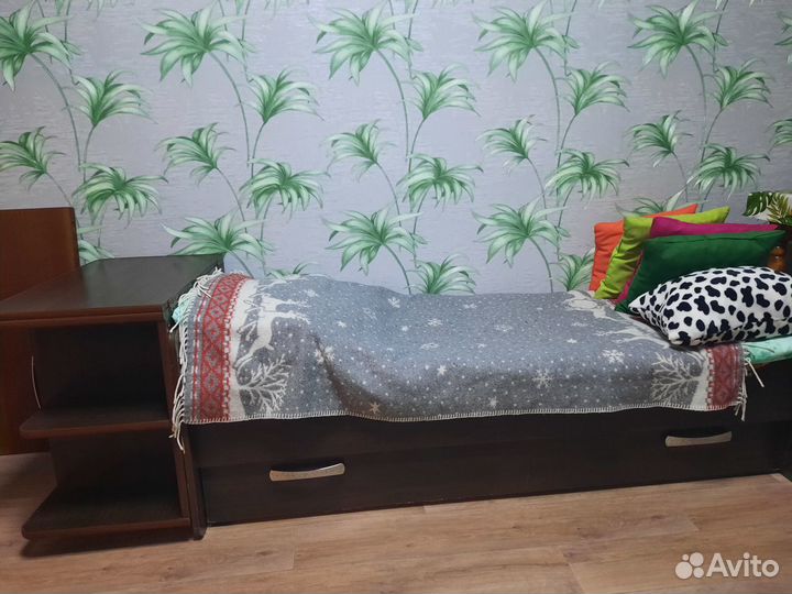 Детская кроватка с комодом