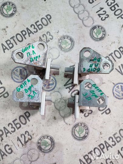 Петля двери верхняя Фольксваген Гольф 6