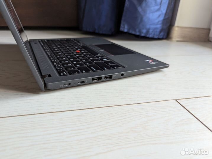 Lenovo ThinkPad T14s Gen 3 (AMD 6650U / 16 GB)