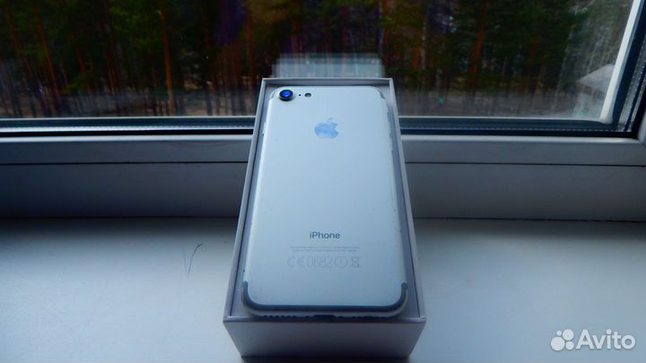 iPhone 7, 32 ГБ