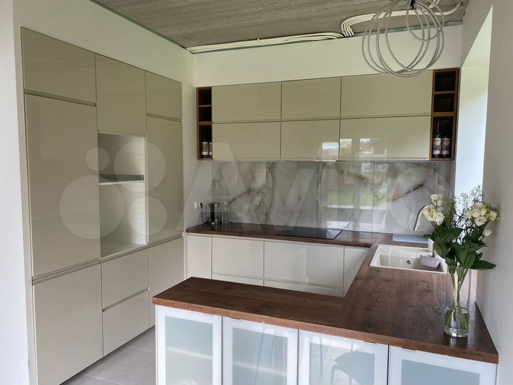 Дом 160 м² на участке 10 сот.