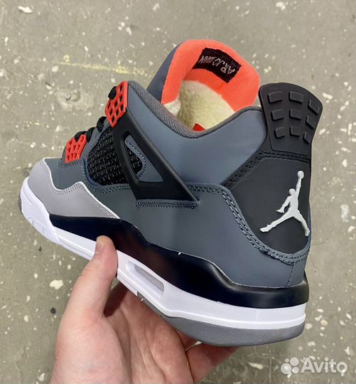 Кроссовки зимние Nike Air Jordan 4