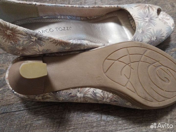 Туфли женские 39 размер новые