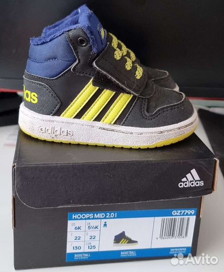 Кроссовки Adidas