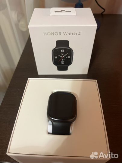 Умные часы Honor Watch 4