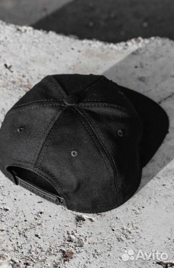 Бейсболка с плоским козырьком черная герб России