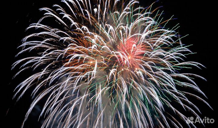 Салют Ход Конем в день рождения на 25 залпов