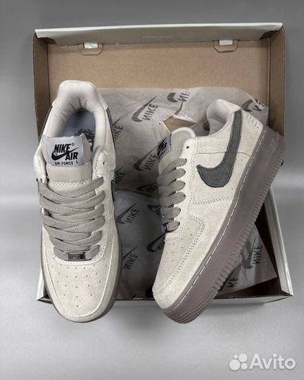 Nike Air Force 1 Reigning Champ
