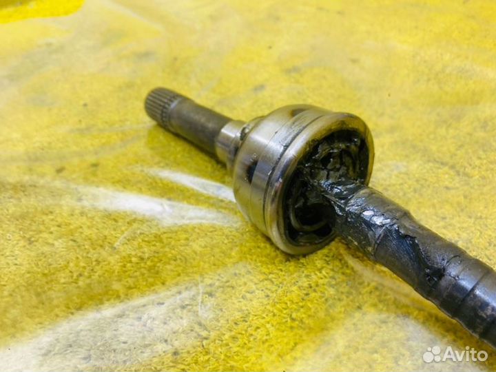 Полуось передний левый Suzuki Jimny Wide JB33W 145462