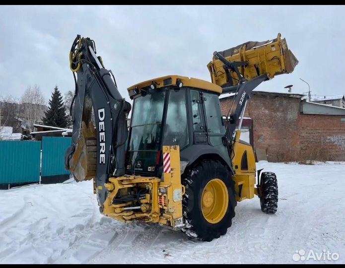 Экскаватор-погрузчик John Deere 325K, 2012