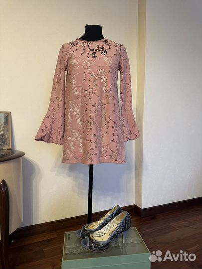 Платье кружевное 40 42 denny rose