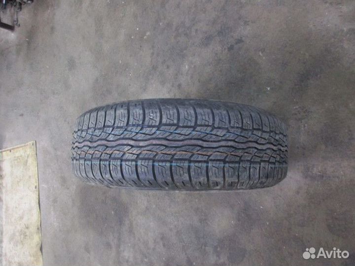 Bridgestone TRR 215/65 R16