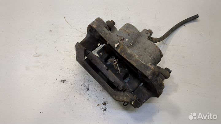 Суппорт Nissan Navara, 2011