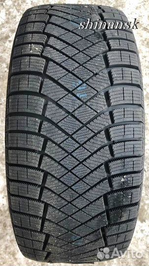 Pirelli Ice Zero FR 205/60 R16