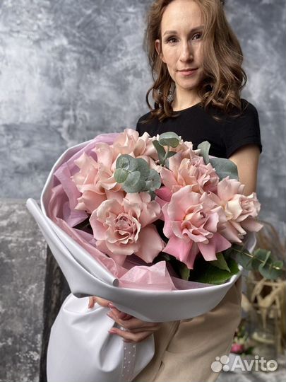 Кружевные розовые розы