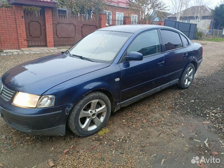 Volkswagen Passat 1.8 МТ, 1998, 420 000 км