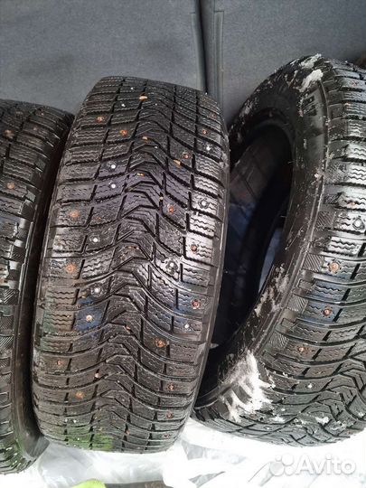 Michelin X-Ice North XIN3 235/55 R17