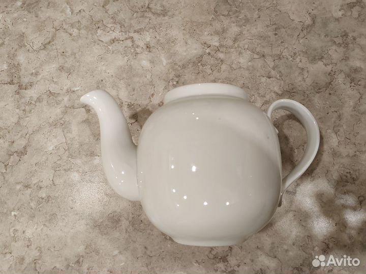 Чайник заварочный фарфоровый