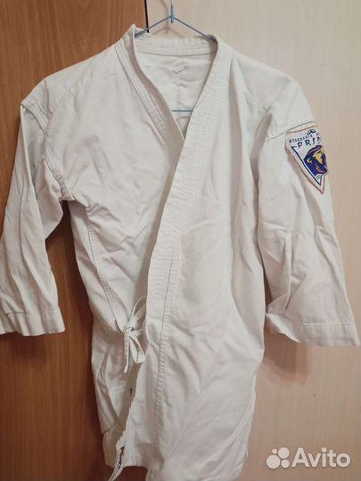 Кимоно р.155, защита, пояс каратэ,шеврон прайд