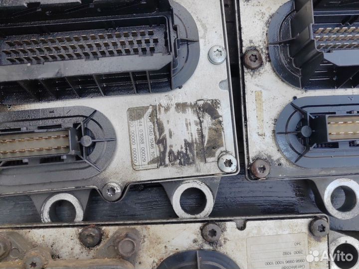 Продам блоки упр двигателем Mercedes Actros om501