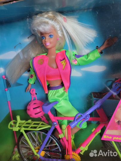 Barbie Bicyclin blonde, Christie