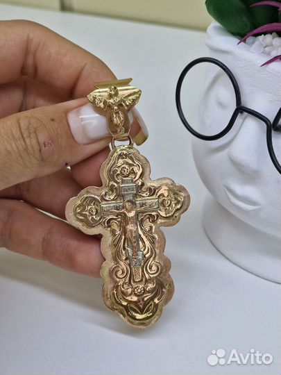 Золотая подвеска крест