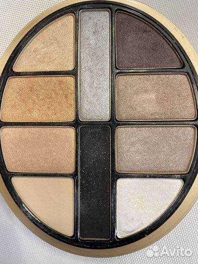 Giorgio armani Lux is more pallete