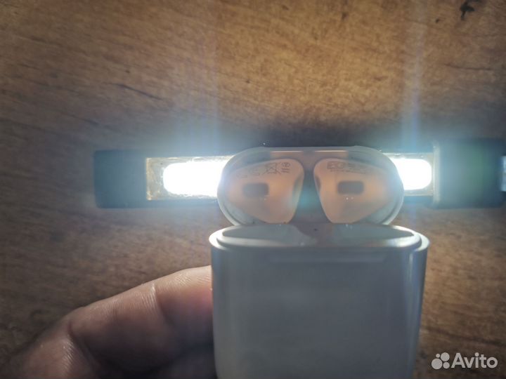 Беспроводные наушники Apple Airpods 2