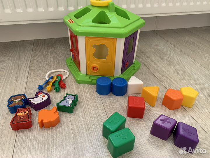 Развивающие игрушки для малышей. Сортер