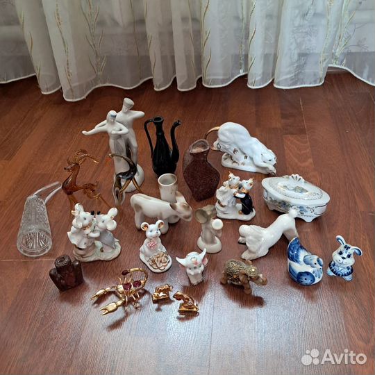 Сувениры фигурки