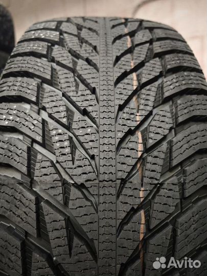 Nokian Tyres Hakkapeliitta R3 245/40 R18 97T