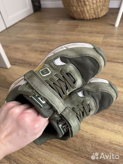 Кроссовки доя мальчика 33