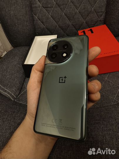 OnePlus 11, 16/256 ГБ