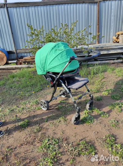 Прогулочная коляска