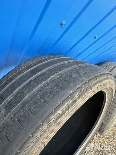 Michelin Pilot Super Sport 285/35 R21 и 325/30 R21