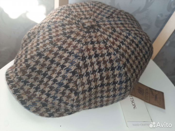 Кепка кожаная