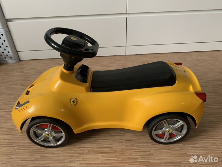 Машинка каталка толокар