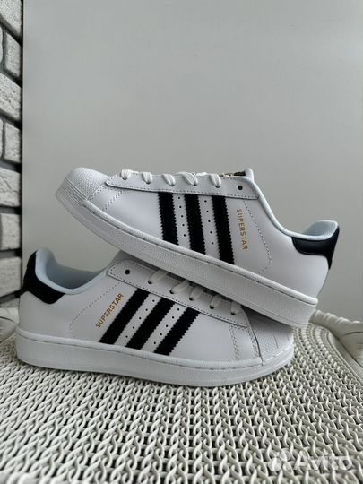 Adidas superstar